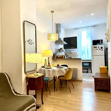 10-15 Min To Railway, Beach, Marketplace Nicea