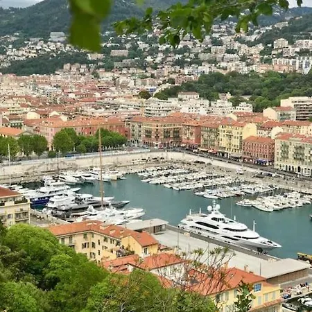 10-15 Min To Railway, Beach, Marketplace Appartement