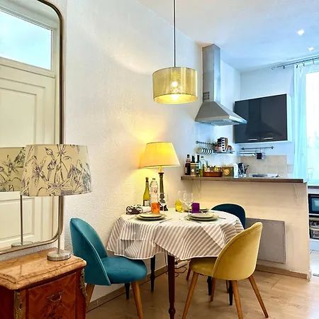 10-15 Min To Railway, Beach, Marketplace Appartement Nice