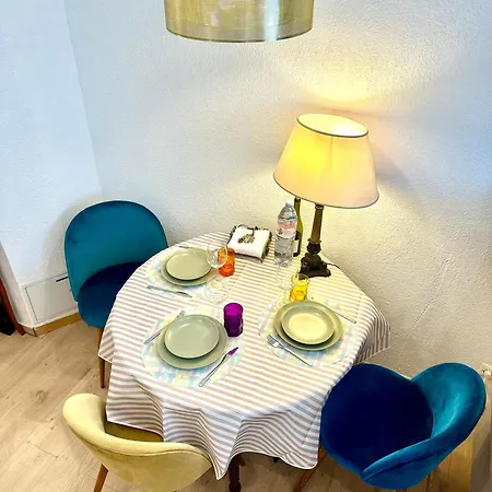 Appartement 10-15 Min To Railway, Beach, Marketplace *